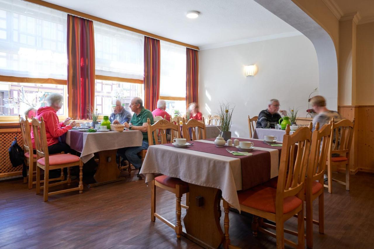 Hotel Schlossblick แวร์นิกโกโรเดอ ภายนอก รูปภาพ