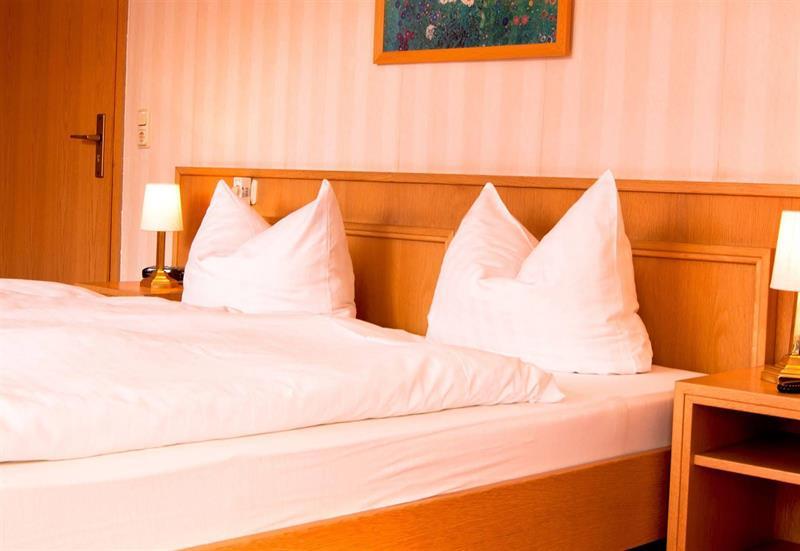 Hotel Schlossblick แวร์นิกโกโรเดอ ภายนอก รูปภาพ