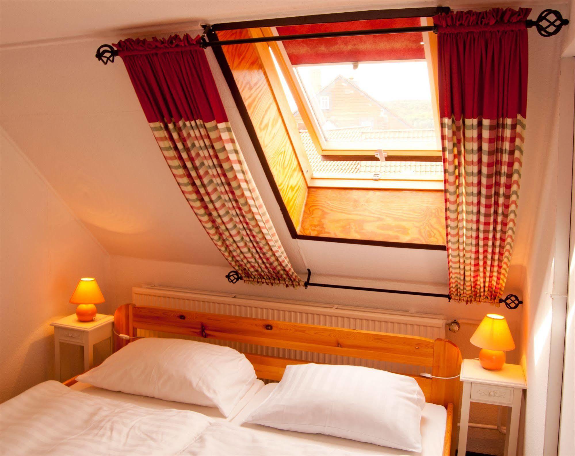 Hotel Schlossblick แวร์นิกโกโรเดอ ภายนอก รูปภาพ